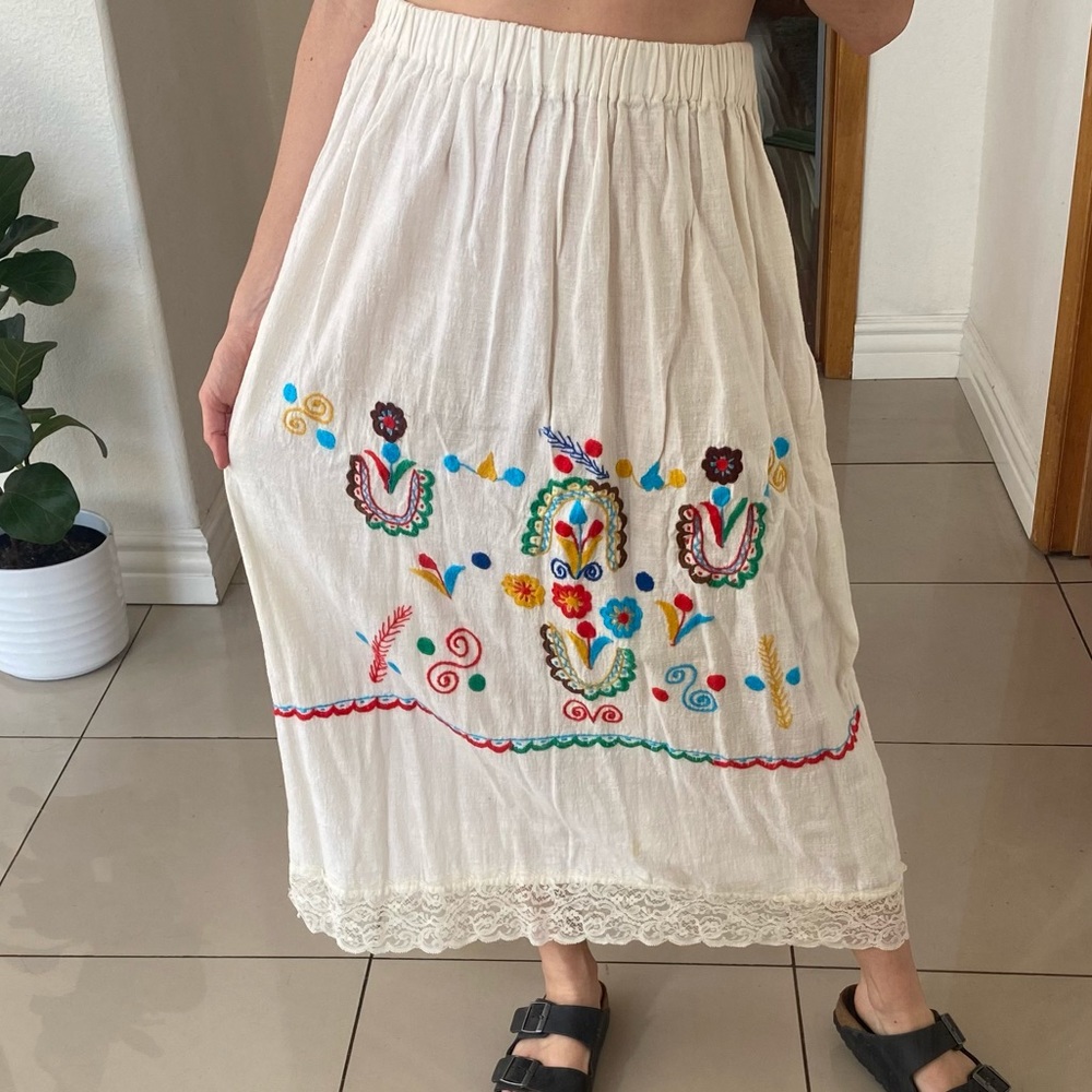 Hand sewn vintage skirt from Ecuador